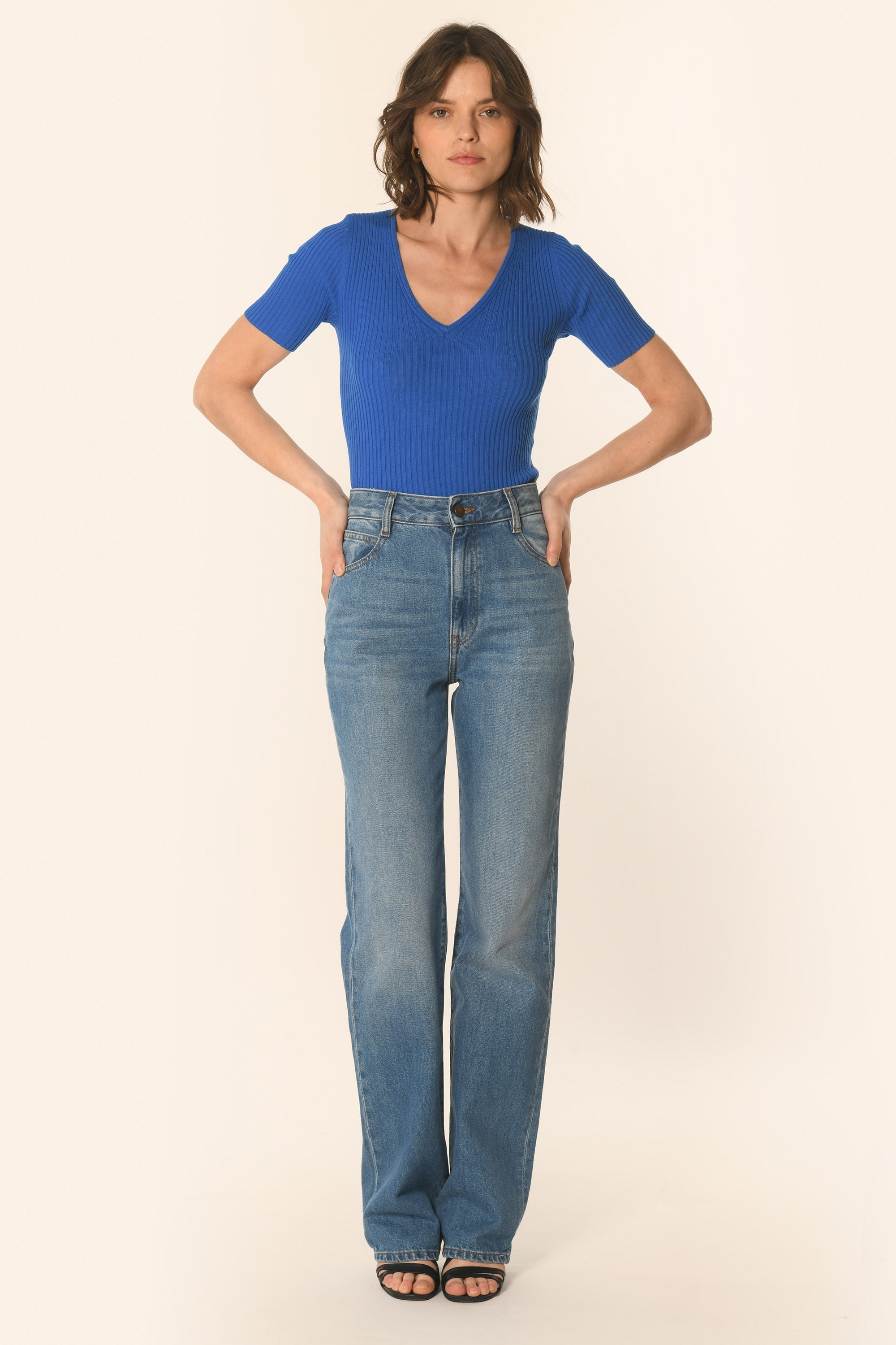 PULL COL V MANCHES COURTES - INDIGO - ABBY