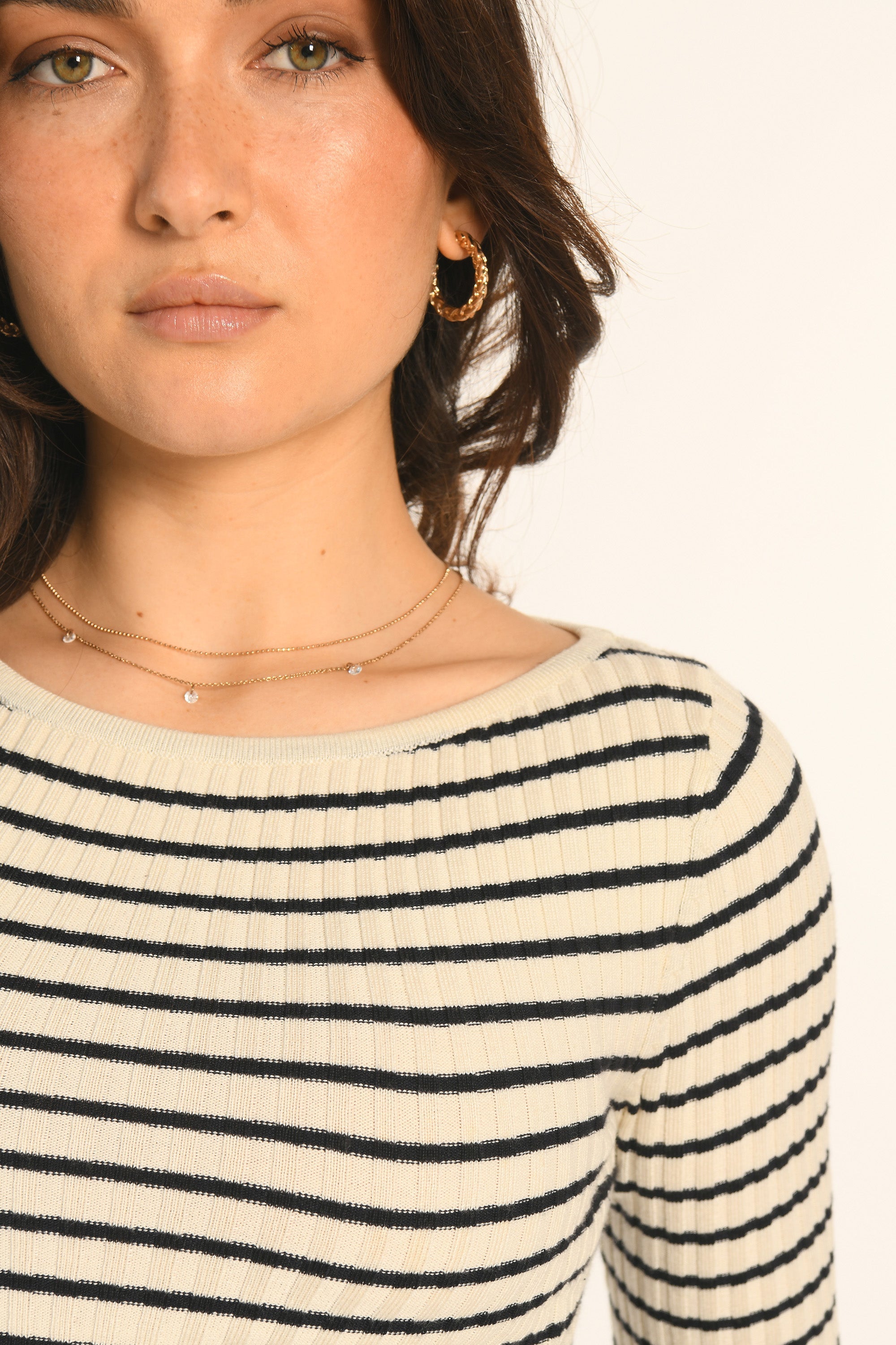PULL - ÉCRU/NAVY - ALIDA