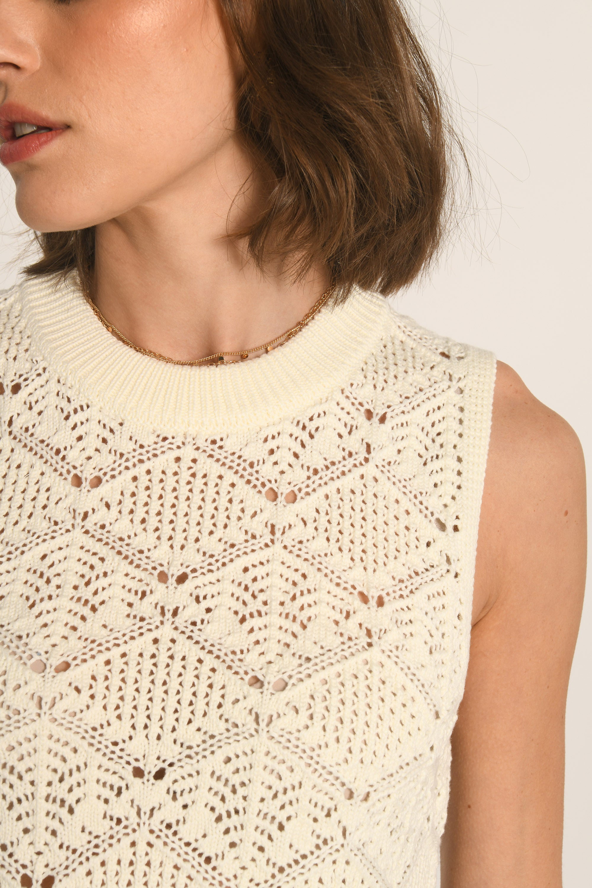 PULL SANS MANCHES - ÉCRU - ANGE